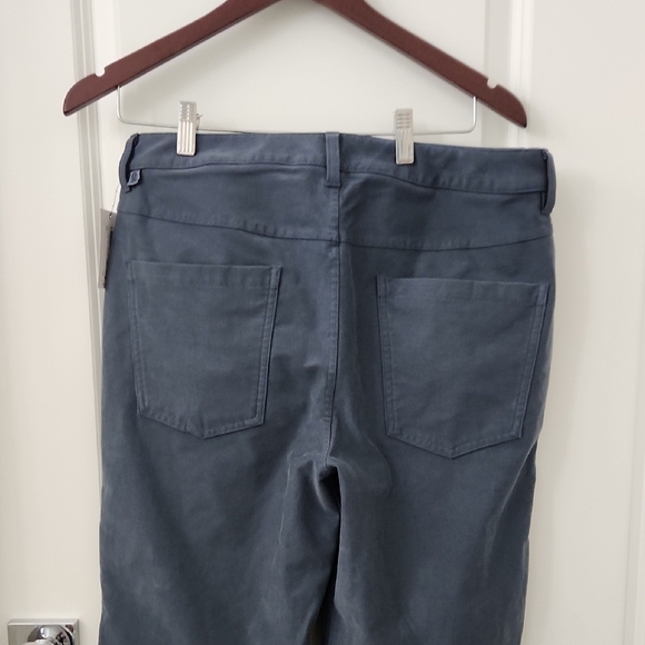 Like New LULULEMON ABC Crop Pants Size 33 Mens - Picture 8 of 10